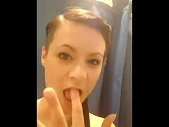 המלאכית סקס חינם חדש בעלת הציצי הקטן אלנה קושקה נהנית ממין אינטנסיבי