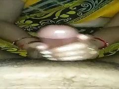 האפרוח הברונטית המקסימה אנה טיילור נהנית מקילוגרם גבר מזיין כלב אינטנסיבי