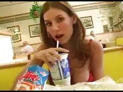דוגמנית לטינה עם ישבן עגול אספרנסה דל הורנו סקס לוהט חינם נהנית ממין אנאלי