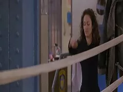 זית גלאס ברונטית מתוקה עם תחתית גדולה מוברגת בסגנון סקס גייז חינם הדוגי