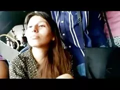 הדוגמנית המהממת סטלה קוקס נראית לוהטת להפליא בפוזה המיסיונרית סקס בכוח חינם