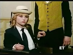 MILF עשירה עם ציצים גדולים אניסה קייט אוהבת את הזין הארוך שלו המעוקל סקס חינם באורך מלא