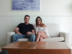 התינוקת הבלונדינית מצלמות xxx הנראית לקסי לואו נהנית מפאונד אנאלי אינטנסיבי