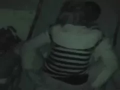 אניה קינסקי לוהטת שיער עורב מורה מזיין תלמידה מזדיינת עם חבר צעיר