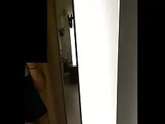 קים דייויס ולילי ונילי מזדיינות לסביות וידאו ביער עם זין גדול