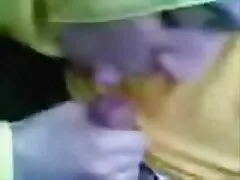 מזכירה עם ציצים טבעיים, סקס חינם תותה אדריאנה צ'צ'יק VS בזיון קירח גדול